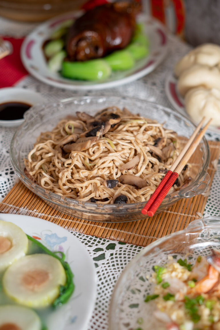 Quick & Easy Longevity Noodles (Yi Mein) Recipe