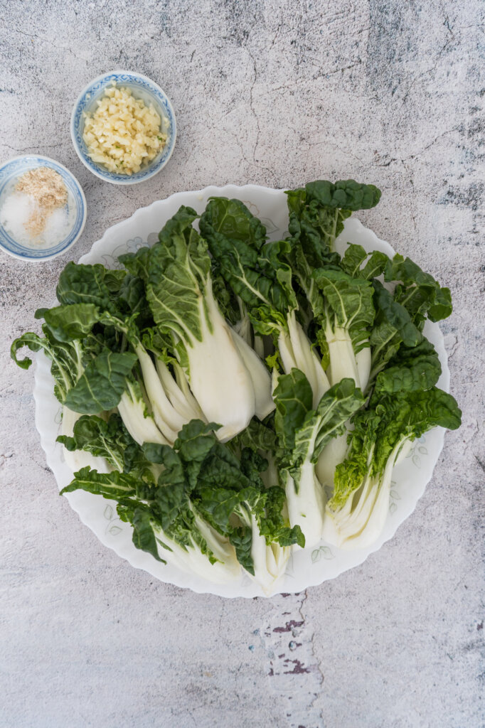 Easy & Delicious Sauteed Garlic Bok Choy (Pak Choi)